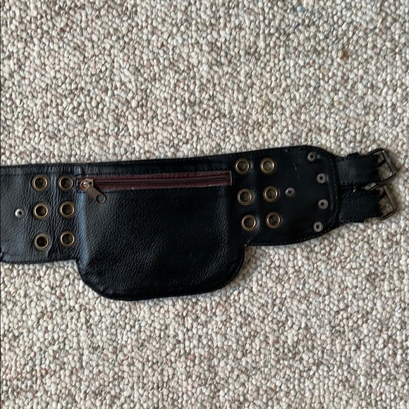 Hip Fanny Pack Leather - Picture 7 of 10